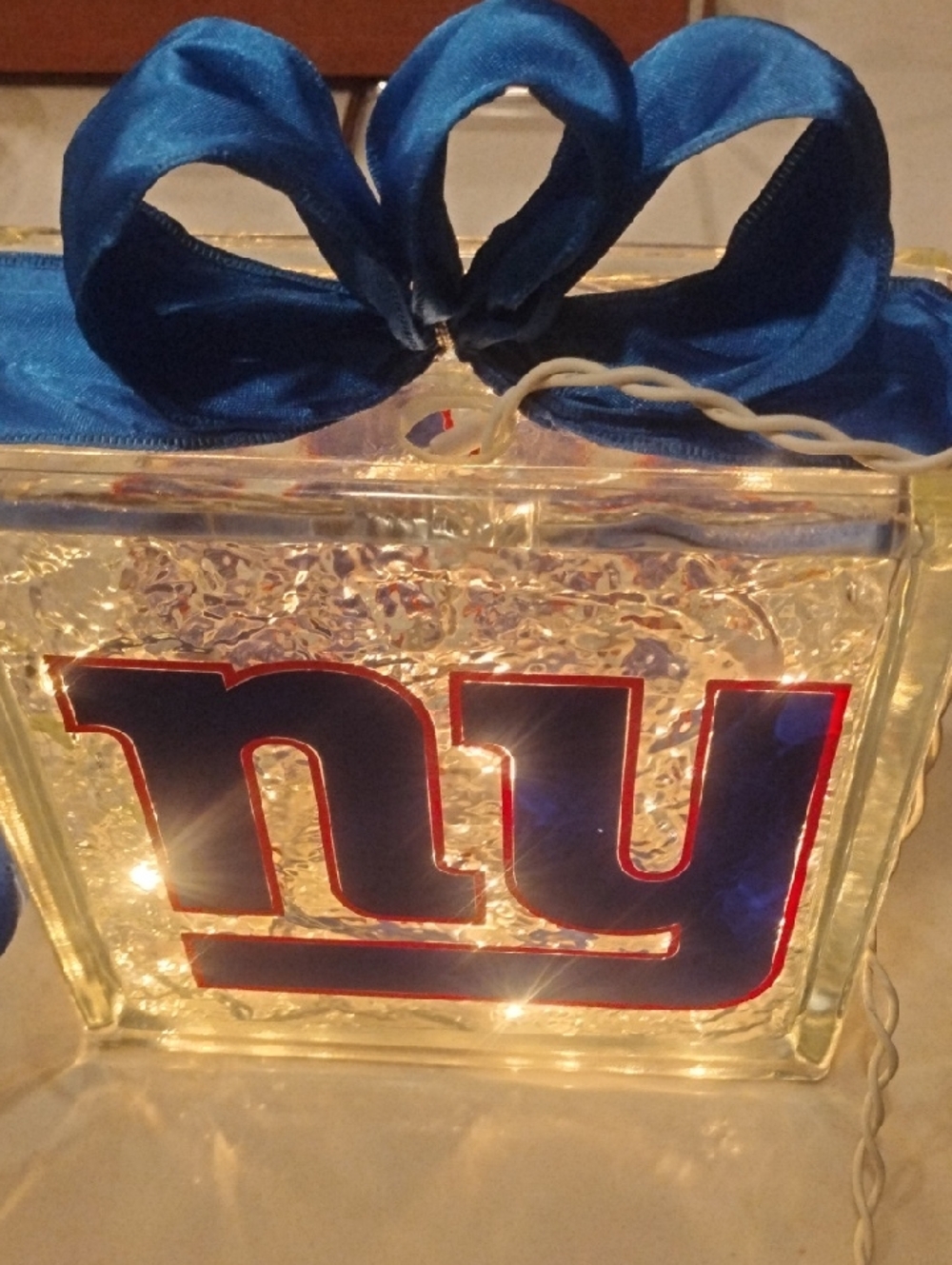 NFL New York Giants Glass Block Light with Blue Ribbon - Picture 3 of 10